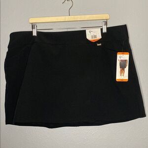 NWT New Greg Norman Play Dry Black Skort Size XXL